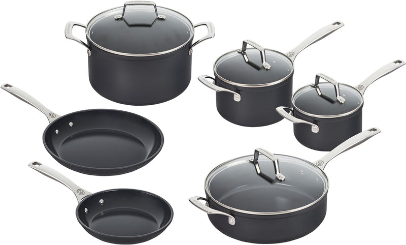 Le Creuset 10-Piece Essential Non-Stick Ceramic Cookware Set
