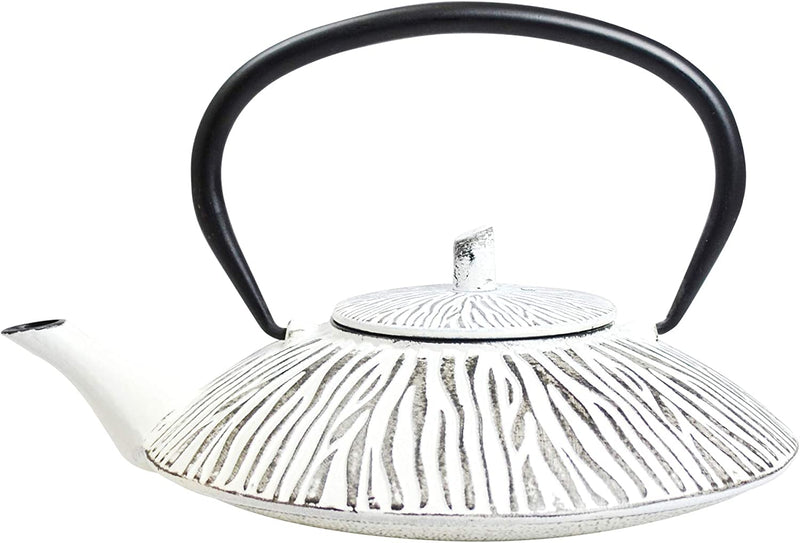 Ja by Frieling Shimauma Cast Iron Teapot with Stainless Steel infuser 34 oz - White