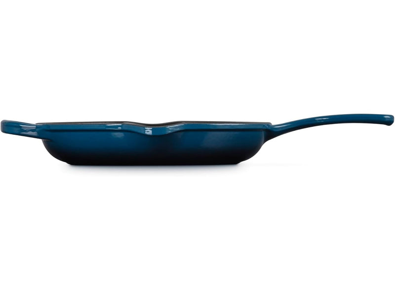 Le Creuset 9" (1 3/8 Qt.) Signature Cast Iron Handle Skillet - Nuit