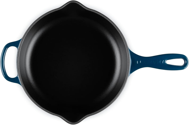 Le Creuset 9" (1 3/8 Qt.) Signature Cast Iron Handle Skillet - Nuit