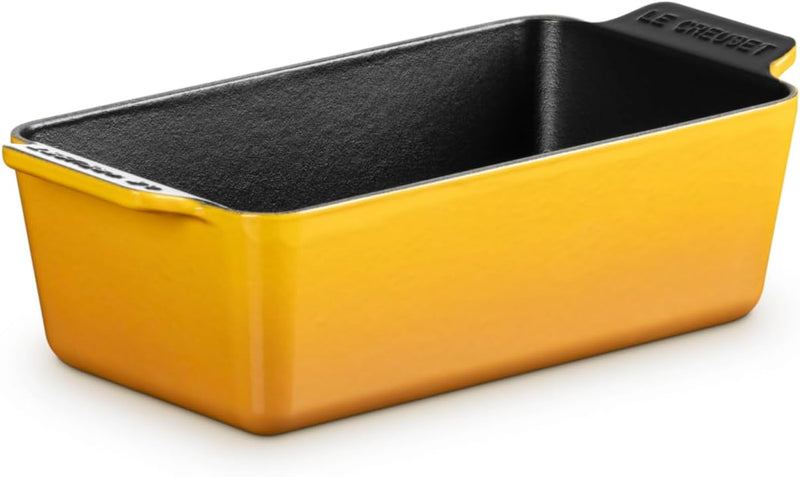 Le Creuset 9" x 5" x 3" (2 Qt.) Enameled Cast Iron Signature Loaf Pan - Nectar