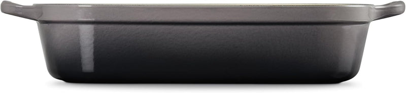 Le Creuset 5 1/4 Qt. (10" x 15 3/4") Signature Rectangular Roaster - Oyster