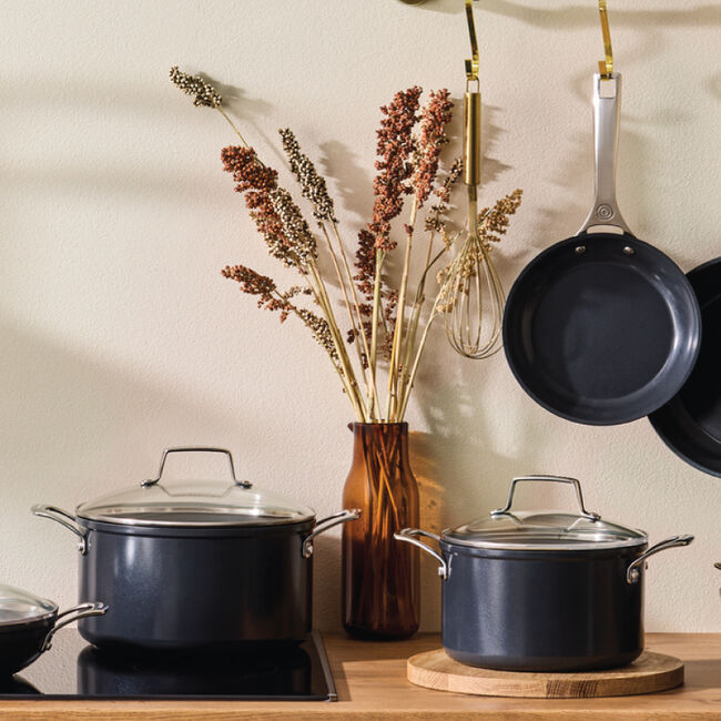 Le Creuset 4 Qt. Essential Non-Stick Ceramic Stockpot w/Glass Lid