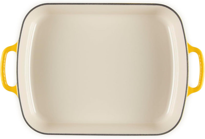 Le Creuset 5 1/4 Qt. (10" x 15 3/4") Signature Rectangular Roaster - Nectar