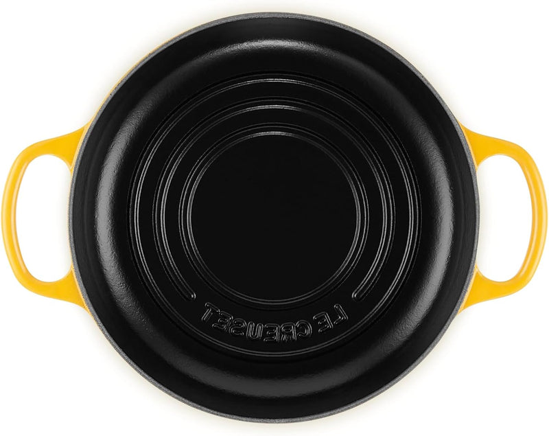 Le Creuset 9 1/2" (1 3/4 Qt.) Enameled Cast Iron Signature Round Bread Oven w/Crucible SS Knob - Nectar