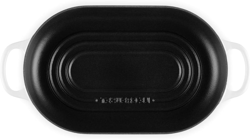 Le Creuset 11 1/2" / 1.5 Qt. Signature Enameled Cast Iron Oval Bread Oven - White