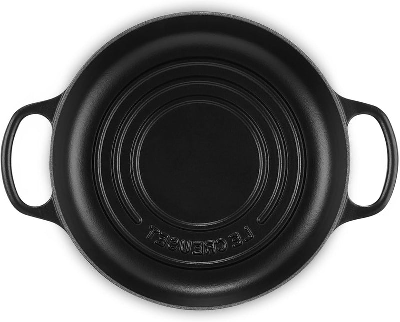 Le Creuset 9 1/2" (1 3/4 Qt.) Enameled Cast Iron Signature Round Bread Oven w/Crucible SS Knob - Licorice