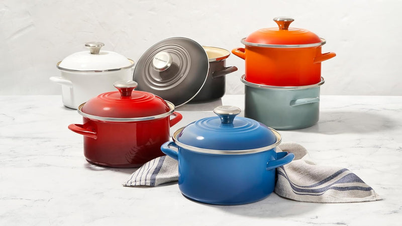 Le Creuset 3.8 Qt. Traditional Petite Stockpot w/SS Knob - Oyster