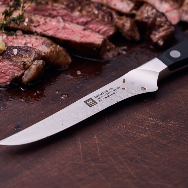 Henckels Zwilling Pro - 4.5" Steak Knife