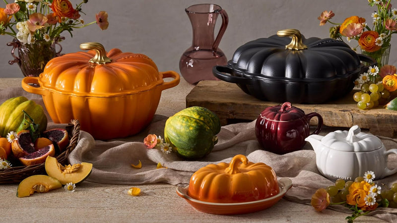 Le Creuset 2 3/4 Qt. Signature Enameled Cast Iron Figural Pumpkin Braiser w/Figural Gold Knob - Licorice