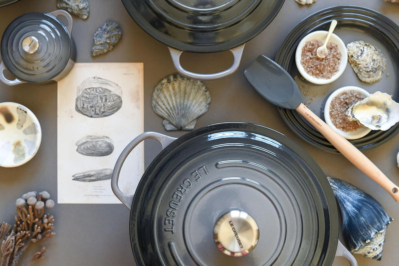 Le Creuset 9-Piece Signature Enameled Cast Iron Cookware Set w/Stainless Steel Knob - Oyster