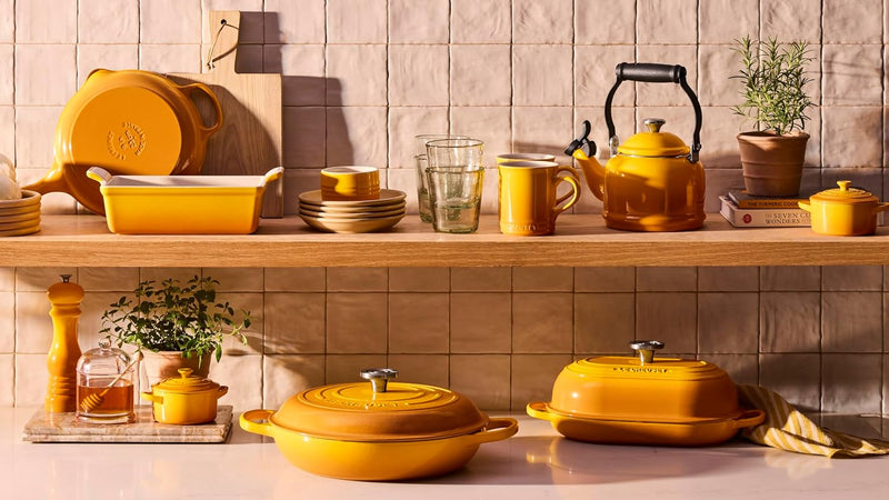 Le Creuset 1 1/4 Qt. Demi Kettle w/Stainless Steel Knob - Nectar