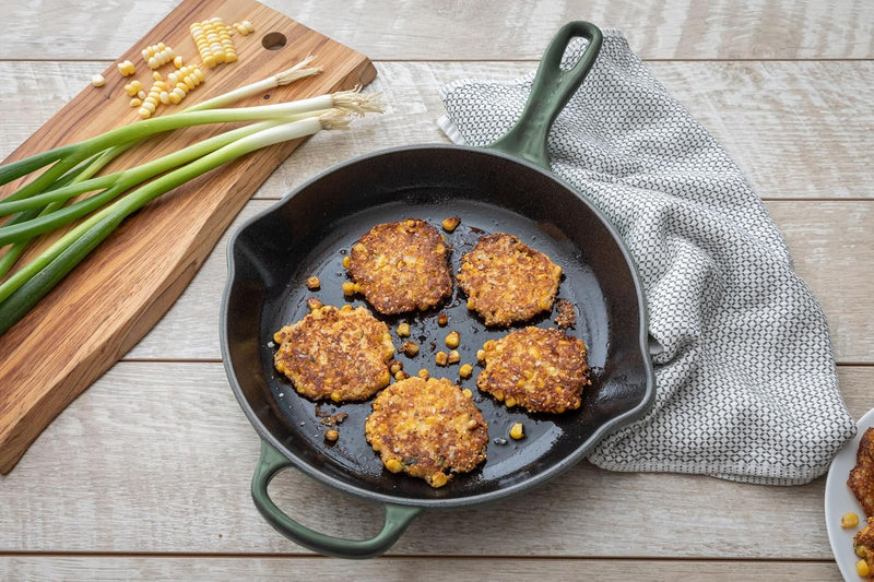 Le Creuset 10 1/4" (1 3/4 Qt.) Signature Cast Iron Handle Skillet - Riviera