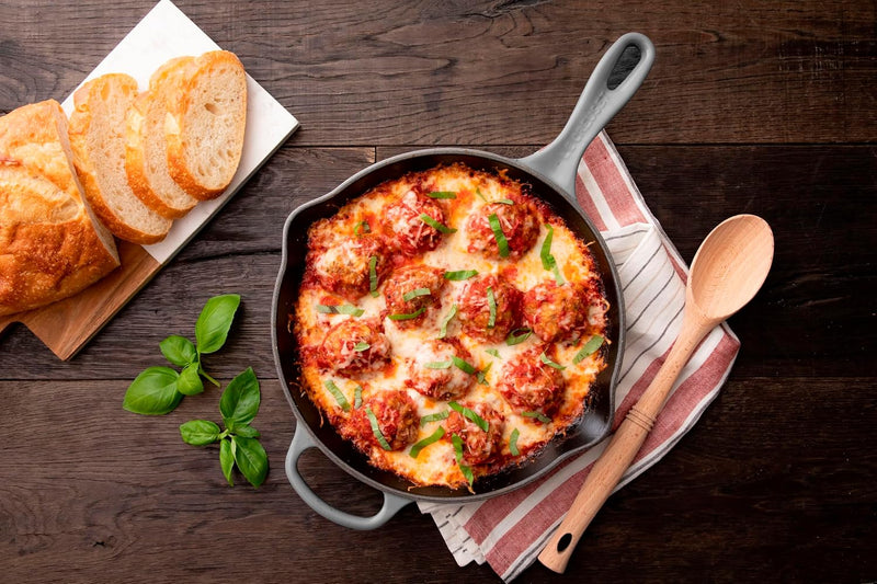 Le Creuset 10 1/4" (1 3/4 Qt.) Signature Cast Iron Handle Skillet - Nectar