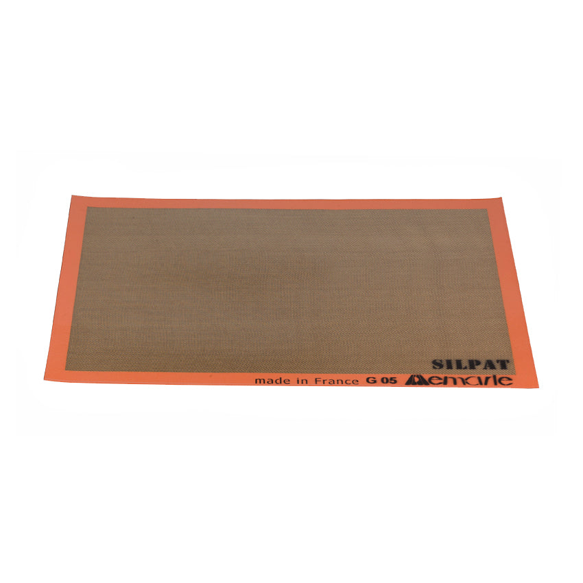 https://www.chefsarsenal.com/cdn/shop/products/silpat-us-full-size-baking-mat-16-1-2-x-24-1-2-ae620420-12_34ebb7c8-c3fb-4b36-932f-a7b06a25bf4f_1400x.jpg?v=1569206395